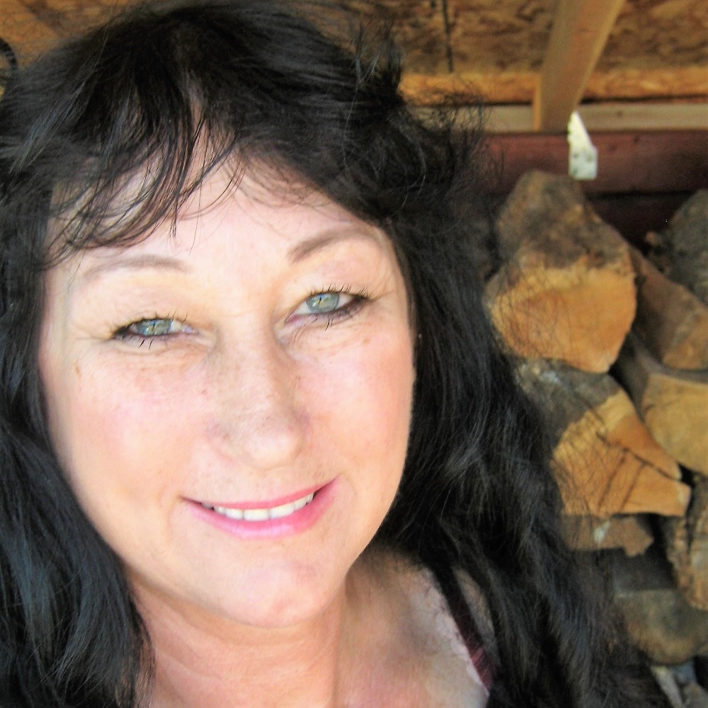 Meet your Posher, Gloria